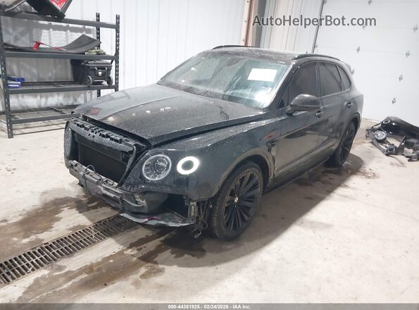 SJAAR2ZV6LC028670 2020 BENTLEY BENTAYGA Black წინა მარცხენა ხედი სამი მეოთხედიდან