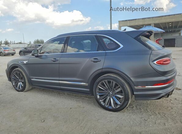 SJAAR2ZV8MC035945 2021 BENTLEY BENTAYGA Серебряный Задняя левая четверть