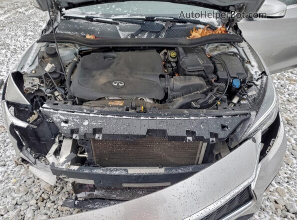 SJKCH5CP4JA049478 2018 INFINITI QX30 Silver 