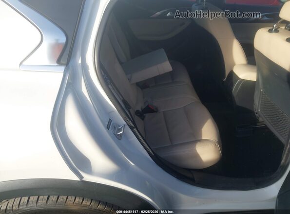 SJKCH5CRXHA034219 2017 INFINITI QX30 White Widok naklejki z numerem VIN