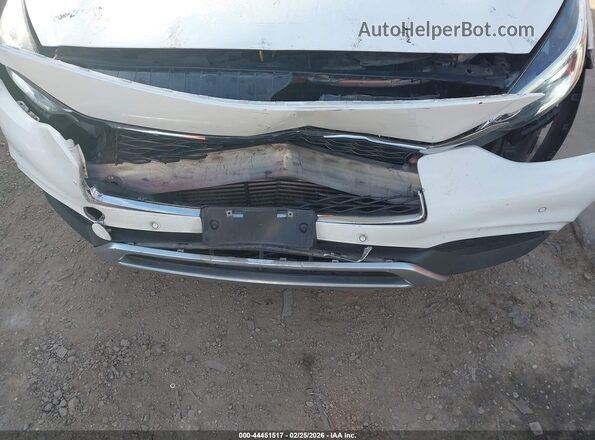 SJKCH5CRXHA034219 2017 INFINITI QX30 White Widok z przodu