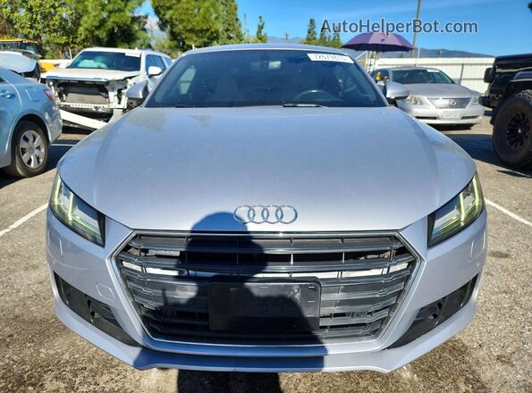 TRUC5AFV3H1012159 2017 AUDI TT Silver Widok z przodu