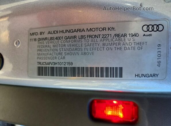 TRUC5AFV3H1012159 2017 AUDI TT Silver Widok komory silnika