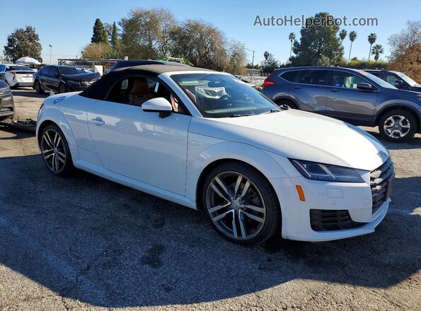 TRUT5CFV1J1007060 2018 AUDI TT White Передня права чверть