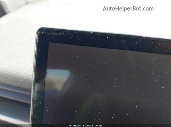 VCF1SAU29PG011337 2023 FISKER OCEAN Белый Вид задней части салона