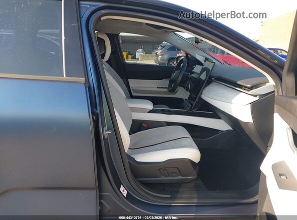 VCF1ZBU22PG003923 2023 FISKER OCEAN Blue Widok wnętrza z przodu