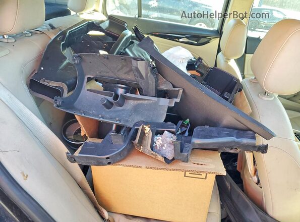 W04GP6SX8J1126524 2018 BUICK REGAL Blue Rear seats view