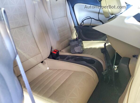 W04WH3N57JG088542 2018 BUICK CASCADA White Вид задніх сидінь