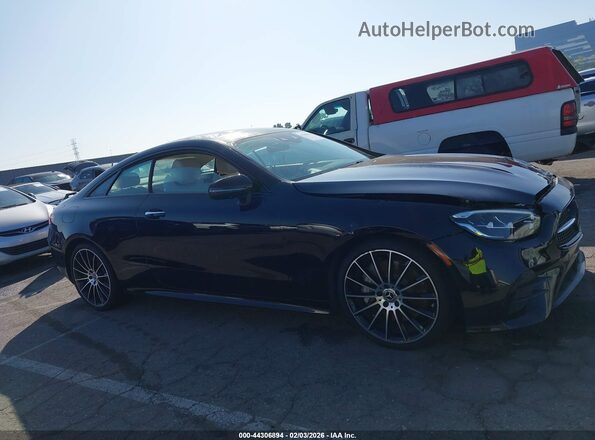 W1K1J5JB0NF174949 2022 MERCEDES-BENZ E-CLASS Black Widok wnętrza z tyłu
