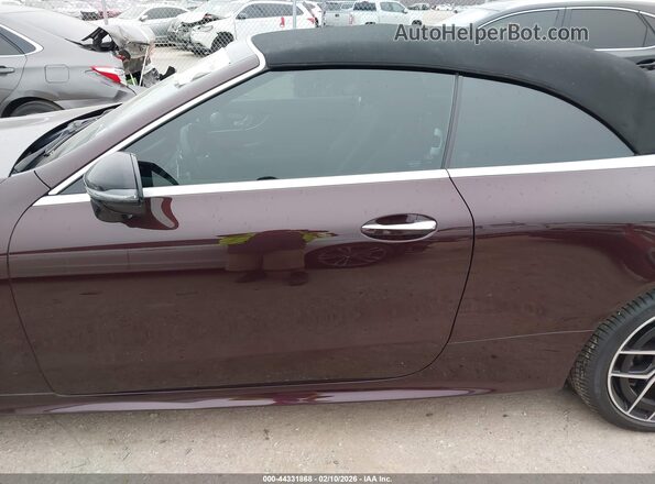 W1K1K5KB8MF159254 2021 MERCEDES-BENZ E-CLASS Maroon Widok wnętrza 360 stopni