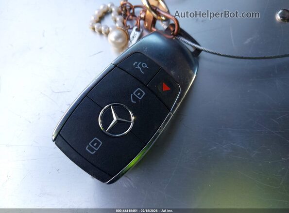 W1K3G4EB2MJ255040 2021 MERCEDES-BENZ A 220 Dark Blue Вид панели приборов
