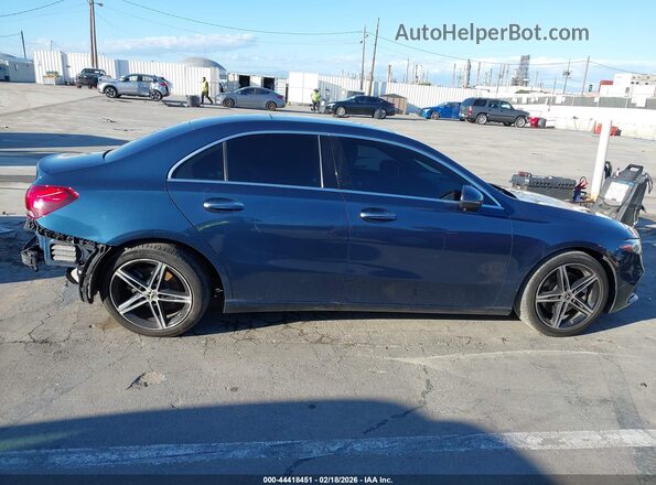W1K3G4EB2MJ255040 2021 MERCEDES-BENZ A 220 Dark Blue Панорамный вид салона 360°