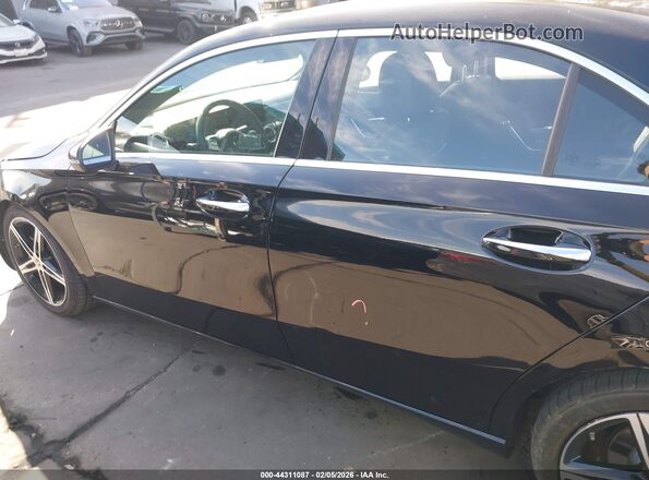 W1K3G4EB2NJ377771 2022 MERCEDES-BENZ A 220 Black 