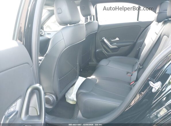 W1K3G4EB2NJ377771 2022 MERCEDES-BENZ A 220 Black 