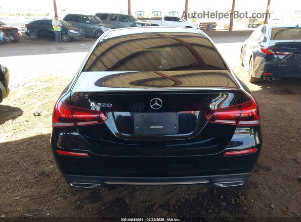 W1K3G4EB3LJ203852 2020 MERCEDES-BENZ A 220 Black 