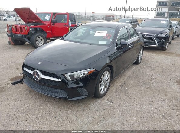 W1K3G4EB4MJ276794 2021 MERCEDES-BENZ A 220 Black Vista tres cuartos delantera izquierda