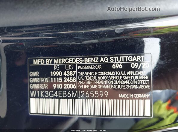 W1K3G4EB6MJ265599 2021 MERCEDES-BENZ A 220 Black Vista del compartimento del motor