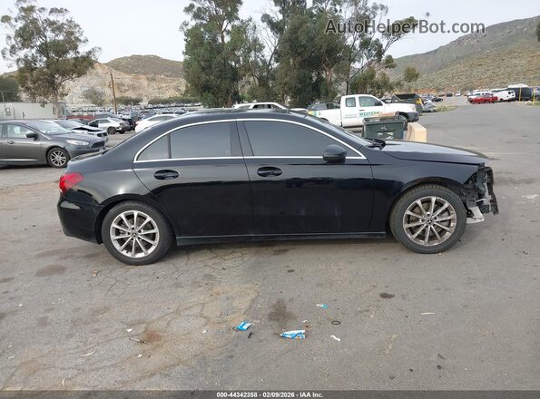 W1K3G4EB6MJ265599 2021 MERCEDES-BENZ A 220 Black Vista interior trasera