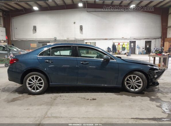 W1K3G4FB1LW045836 2020 MERCEDES-BENZ A 220 Blue Vista interior de 360 grados