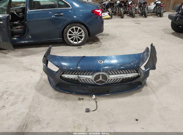 W1K3G4FB1LW045836 2020 MERCEDES-BENZ A 220 Blue Vista del cuadro de instrumentos