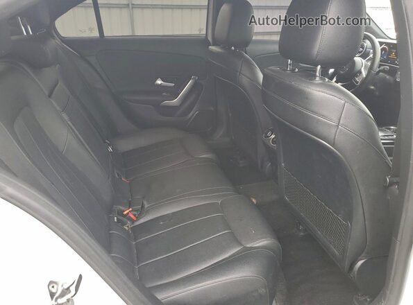 W1K3G4FB8MJ269359 2021 MERCEDES-BENZ A White Հետևի նստատեղերի տեսք