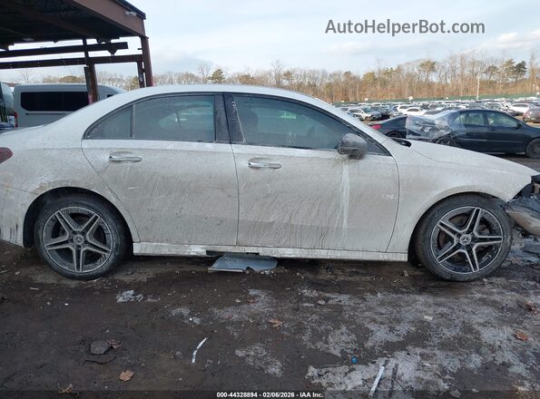W1K3G4FBXNJ341597 2022 MERCEDES-BENZ A 220 White 