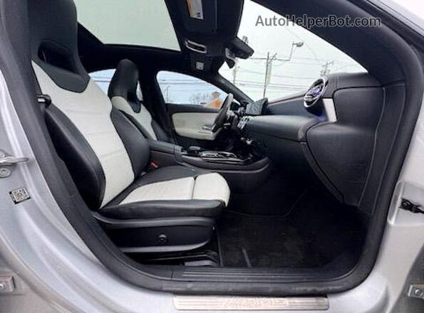 W1K5J5BB8MN218930 2021 MERCEDES-BENZ CLA-CLASS White წინა ხედი
