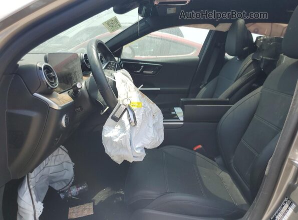 W1KAF4HB0RR159194 2024 MERCEDES-BENZ C Gold Vista interior delantera