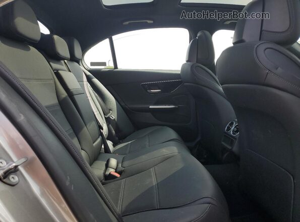 W1KAF4HB0RR159194 2024 MERCEDES-BENZ C Gold Vista de los asientos traseros