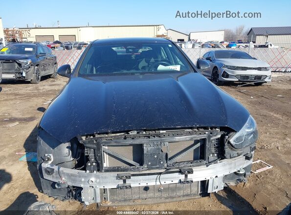 W1KAF4HB1PR103066 2023 MERCEDES-BENZ C-CLASS Black Rear interior view