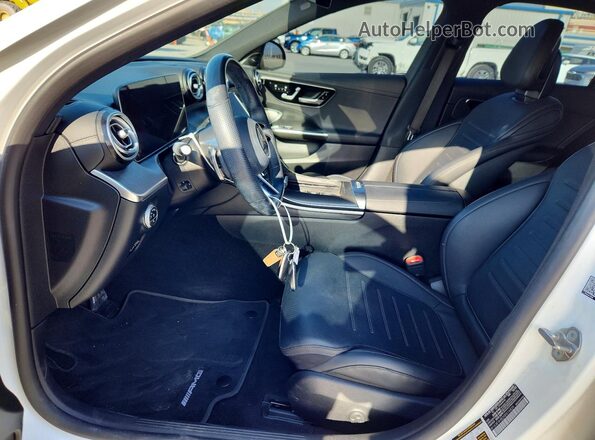 W1KAF4HB2NR016824 2022 MERCEDES-BENZ C White Front interior view