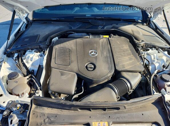W1KAF4HB2NR016824 2022 MERCEDES-BENZ C White Rear interior view