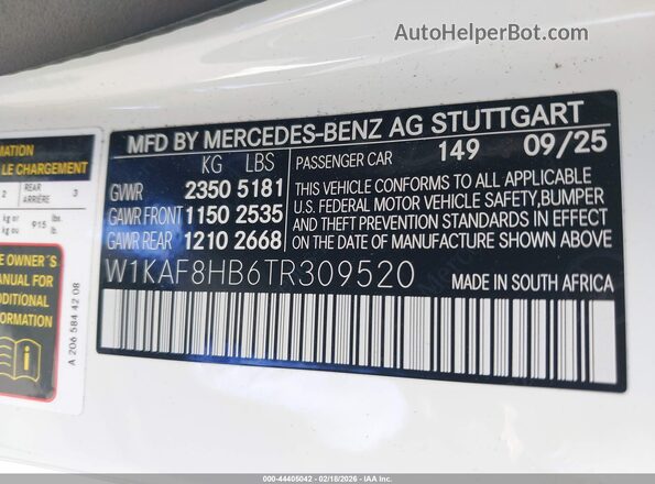 W1KAF8HB6TR309520 2026 MERCEDES-BENZ AMG C 43 White Widok komory silnika