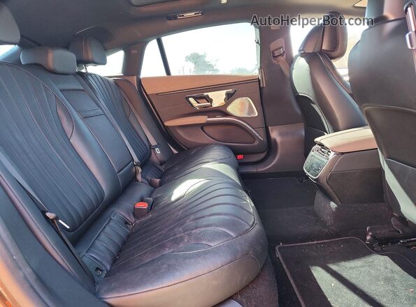 W1KCG2DB5NA009297 2022 MERCEDES-BENZ EQS Gray Rear seats view