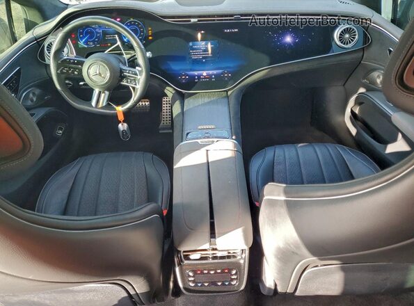 W1KCG4EB0NA010514 2022 MERCEDES-BENZ EQS Gray Dashboard view