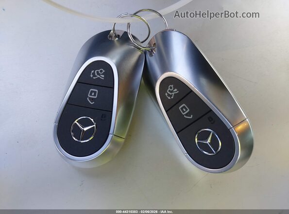 W1KMJ4HB6SF057045 2025 MERCEDES-BENZ CLE 300 Gray Вид панелі приладів