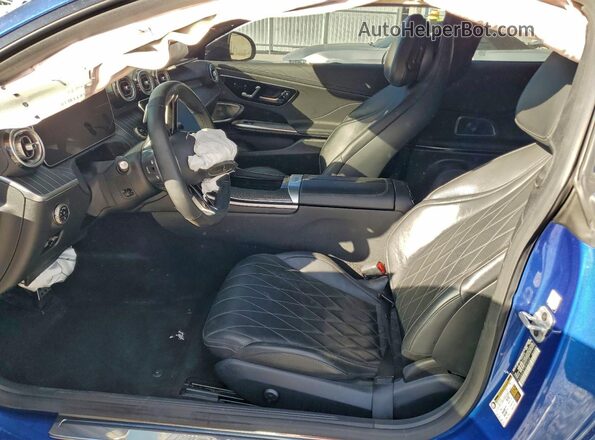 W1KMJ6CB7SF053699 2025 MERCEDES-BENZ CLE Blue Vista interior delantera