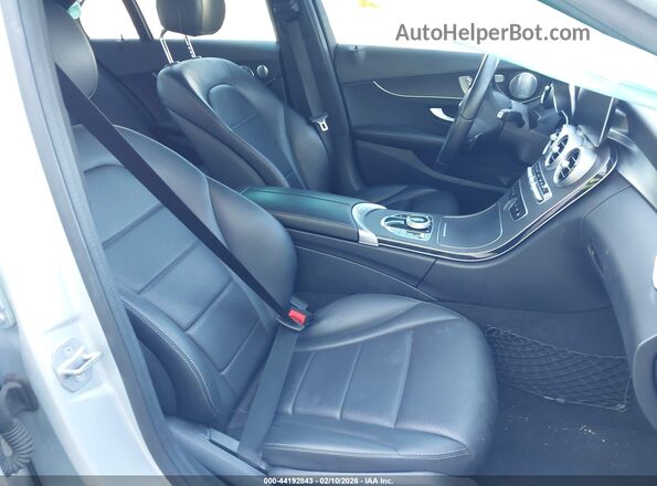 W1KWF8DB1MR651275 2021 MERCEDES-BENZ C-CLASS Gray Widok wnętrza z przodu