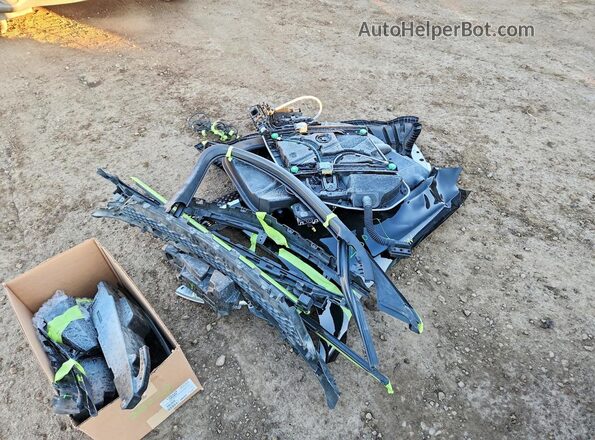 W1KWF8EB1MR631378 2021 MERCEDES-BENZ C Черный Вид подкапотного пространства