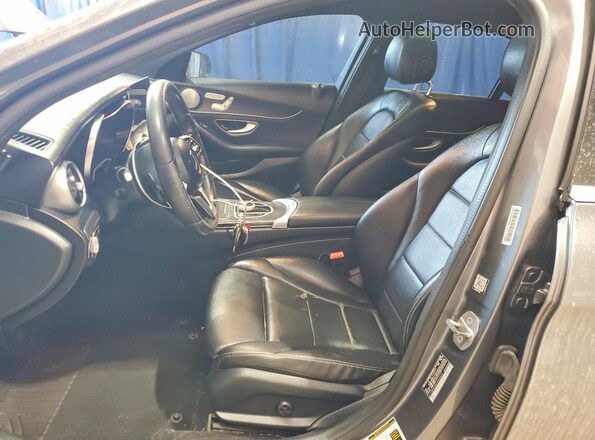W1KWF8EB6LR602652 2020 MERCEDES-BENZ C Gray Front interior view