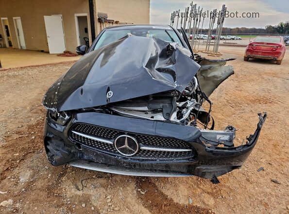 W1KZF5KB8NB018264 2022 MERCEDES-BENZ E Black Widok z przodu