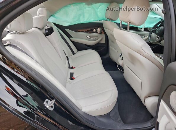 W1KZF5KB8NB018264 2022 MERCEDES-BENZ E Black Widok tylnych siedzeń
