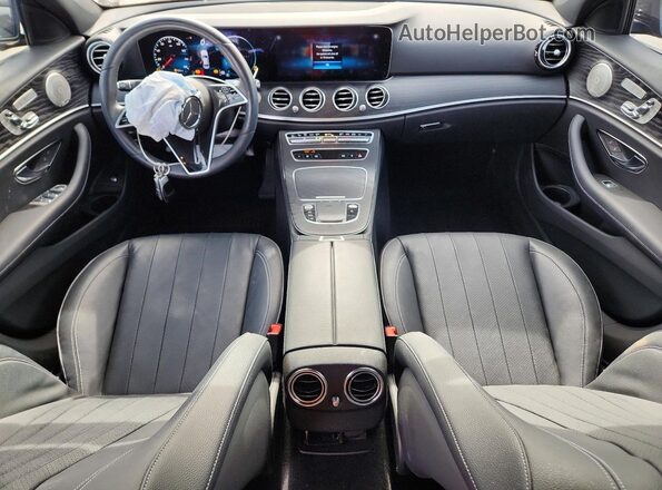 W1KZF8DB4MA974196 2021 MERCEDES-BENZ E Черный Вид панели приборов