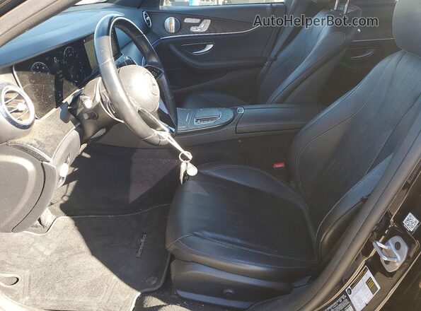 W1KZF8DB4NB078363 2022 MERCEDES-BENZ E Черный Вид салона спереди