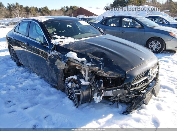 W1KZF8EB8PB168567 2023 MERCEDES-BENZ E-CLASS Black Widok z przodu