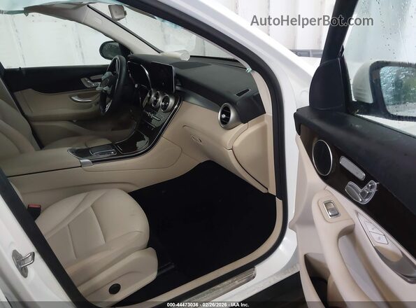 W1N0G5DB4LF816871 2020 MERCEDES-BENZ GLC 350E White წინა სალონის ხედი