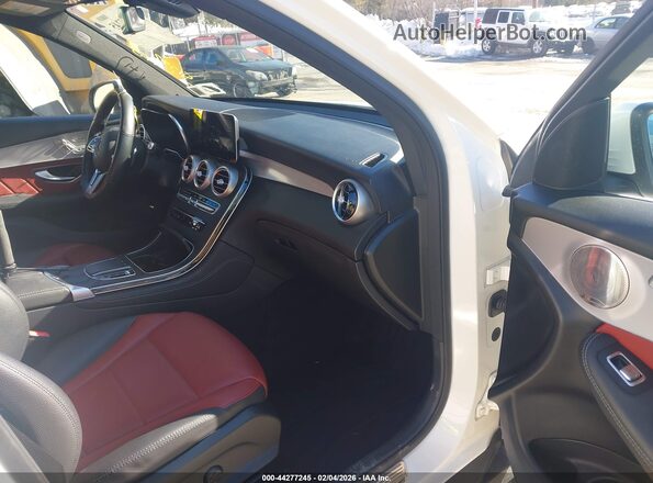 W1N0G8EB3MF905879 2021 MERCEDES-BENZ GLC 300 Белый Вид салона спереди