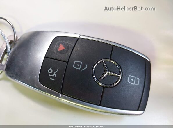 W1N0J8EB2LF795777 2020 MERCEDES-BENZ GLC 300 COUPE Gray Առջևի վահանակի տեսք