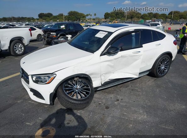 W1N0J8EB8MF877529 2021 MERCEDES-BENZ GLC 300 Белый Передняя левая четверть