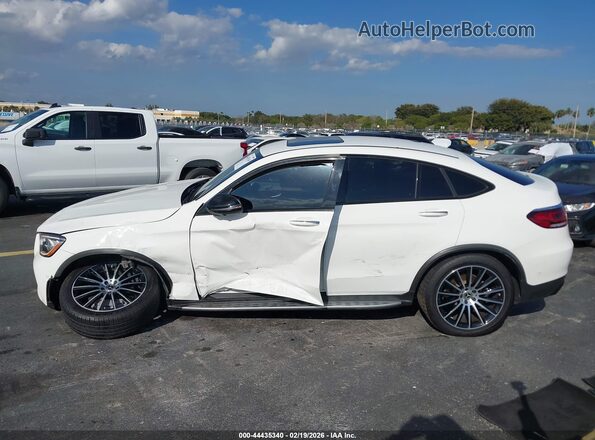W1N0J8EB8MF877529 2021 MERCEDES-BENZ GLC 300 Белый Вид щитка приборов